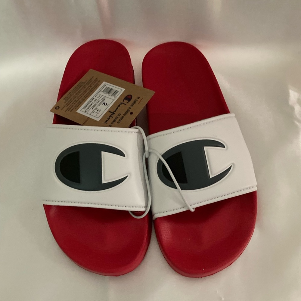 CHAMPION WHITE/SCARLET SLIDES SIZE 2 pre school. NWT.